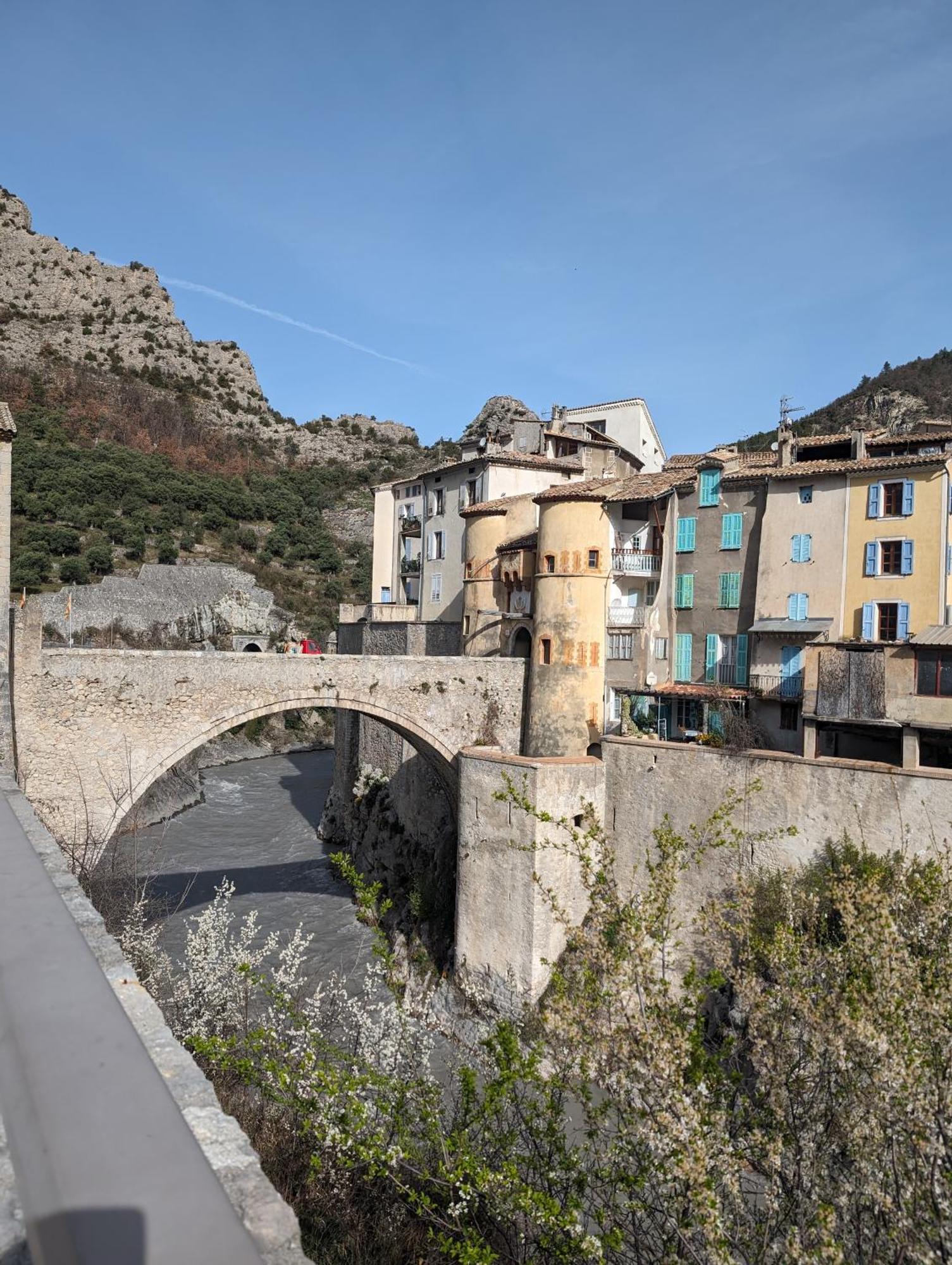 Duplex "La Belle Vue " Entrevaux Exterior foto
